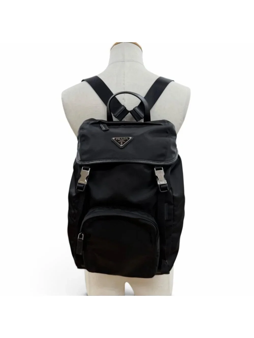 Prada brand actual